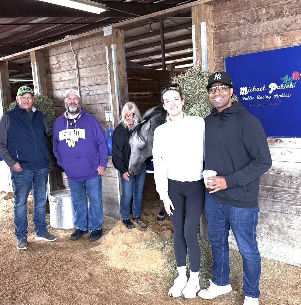 Investors on a barn visit at Michael Puhich Public Racing Stables